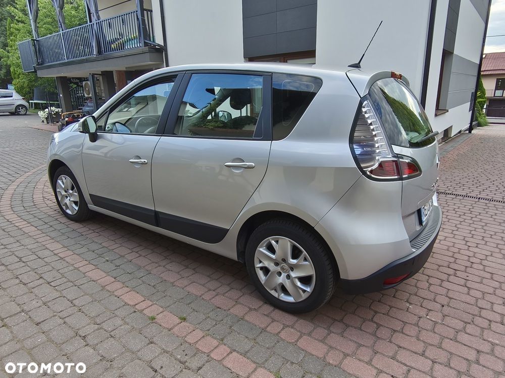 Renault Scenic 1.6 16V 110 TomTom Edition - 17