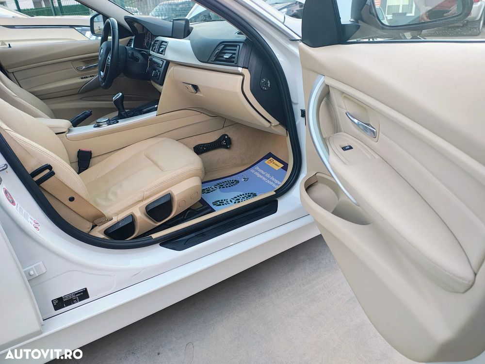 BMW Seria 3 320i Efficient Dynamics Edition Luxury Line - 14