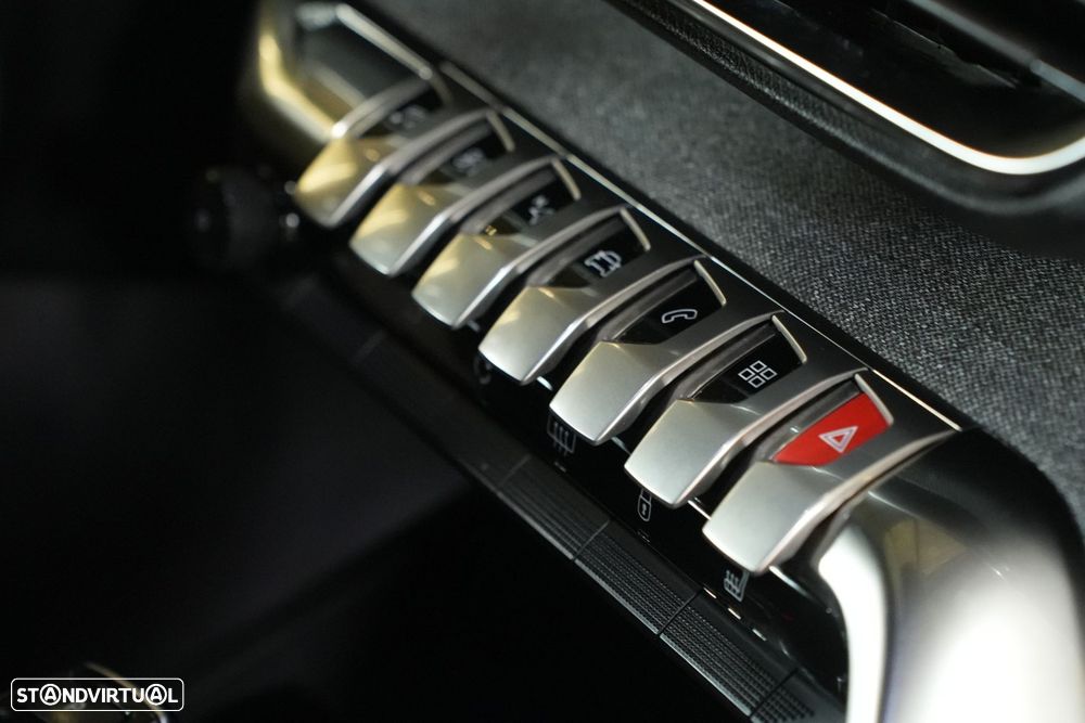 Peugeot 5008 1.5 BlueHDi GT Line EAT8 - 24