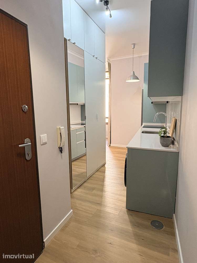 Apartamento renovado com estilo Boutique - Localização privilegiada - Grande imagem: 2/13