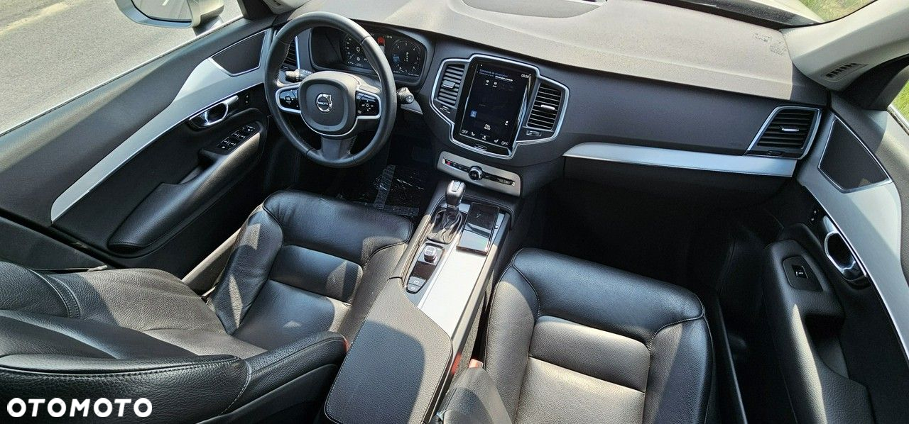 Volvo XC 90 - 16