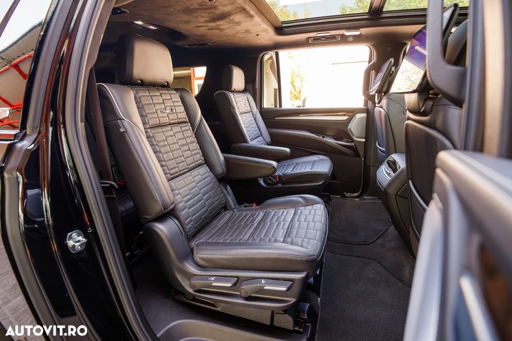 Cadillac Escalade - 13