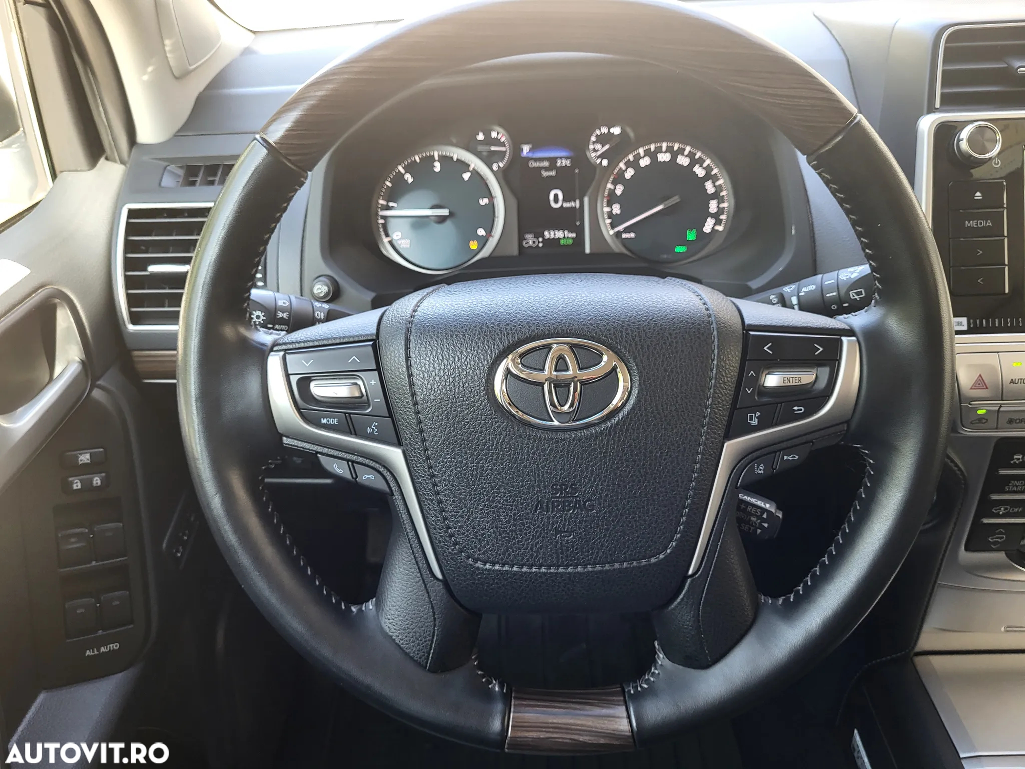 Toyota Land Cruiser 2.8l Turbo D-4D A/T AVS Luxury - 15