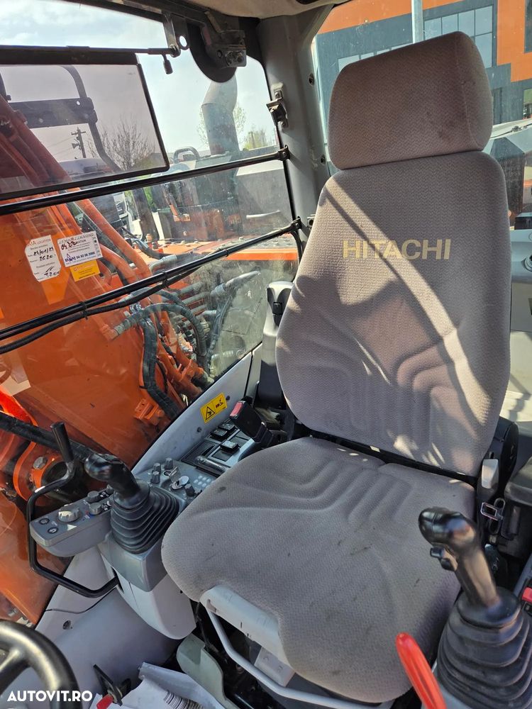 Hitachi PE ROTI 17t, ZX145W-6, 2018, 4.379h, LAMA SI CALE, 3 BRATE EXCAVARE, ad sapare 6m, latime 2,5m, inst picon+rotire, cupa EXCAVARE NOUA, cupa TALUZ INCLINABILA, Antifurt, 3 camere, consum mediu 8,6l/h, posibil leasing 3 ani, CA NOU, PROMOTIE 91.900 EUR - 31