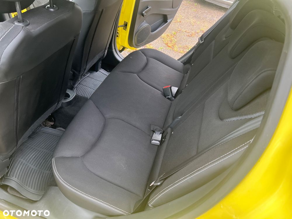 Renault Clio - 14