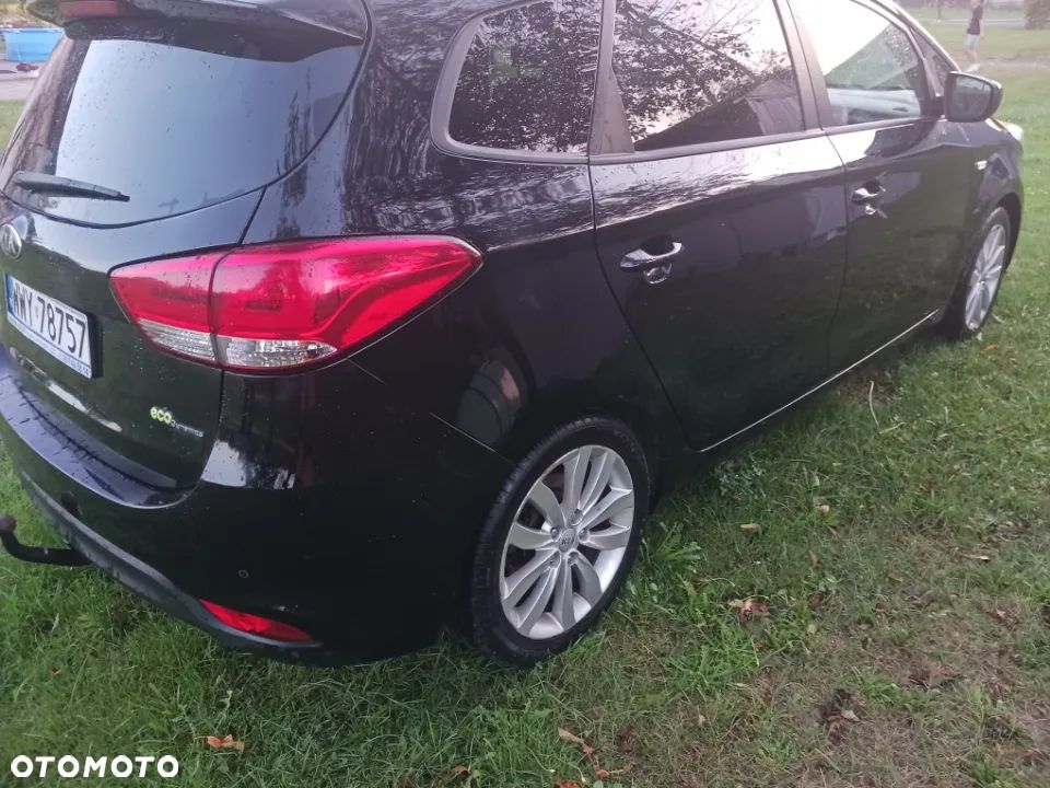 Kia Carens 1.7 CRDi L 7os - 5