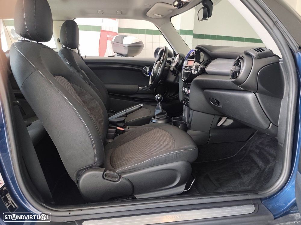 MINI 3 Portas One - 11