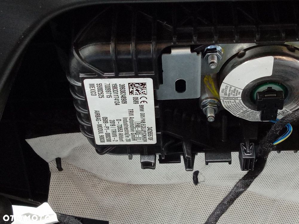 BMW X5 G05 DESKA KONSOLA PODUSZKI PASY HUD EU - 3