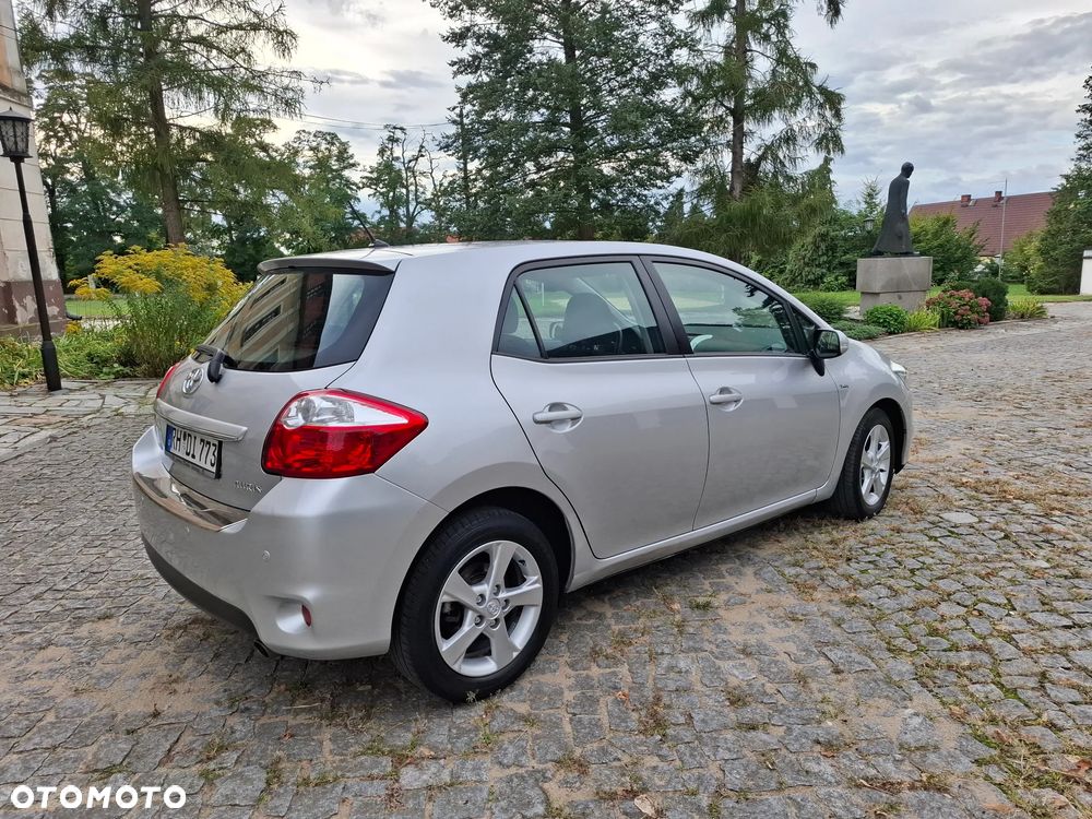 Toyota Auris 1.6 Life+ - 4