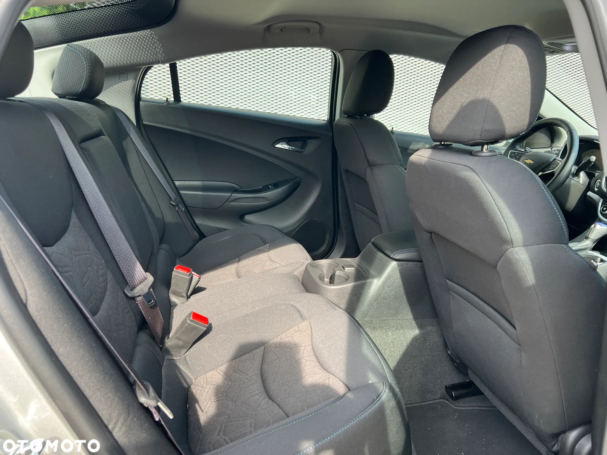 Chevrolet Volt - 12