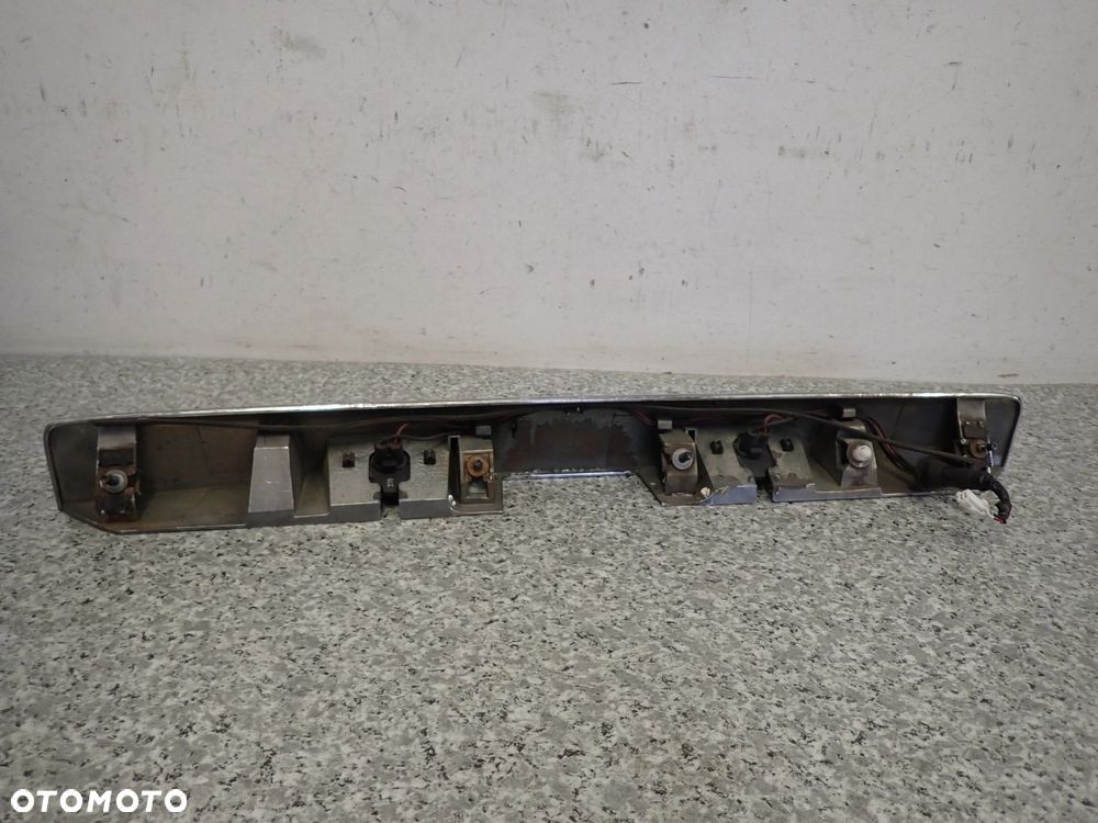 NISSAN XTRAIL T30 01- LISTWA KLAPY TYLNEJ LAMPKI TABLICY - 5
