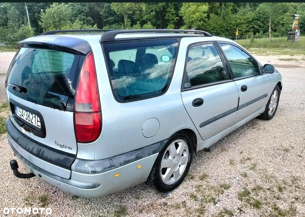 Renault Laguna - 3