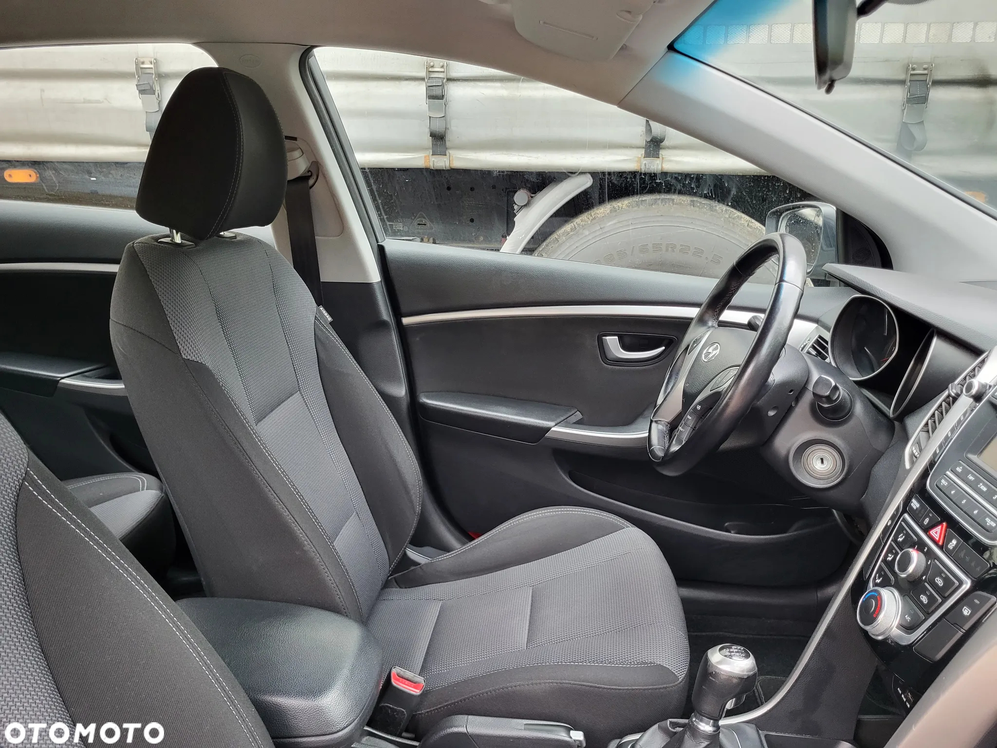 Hyundai i30 1.6 GDI BlueDrive Comfort - 32