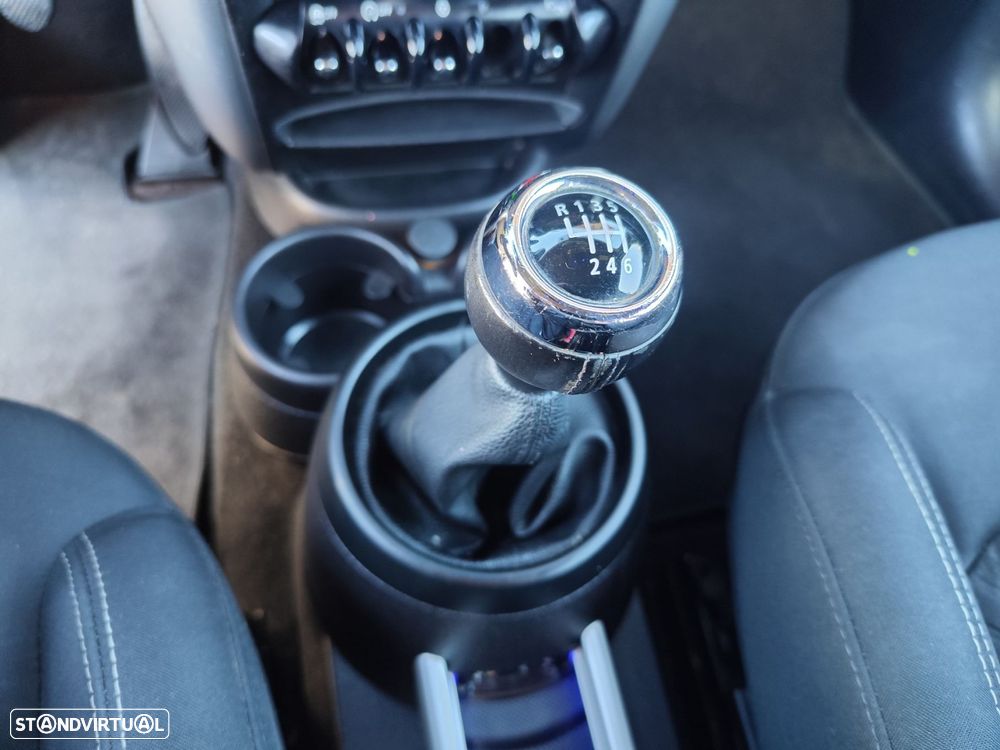 MINI Countryman Cooper D - 17