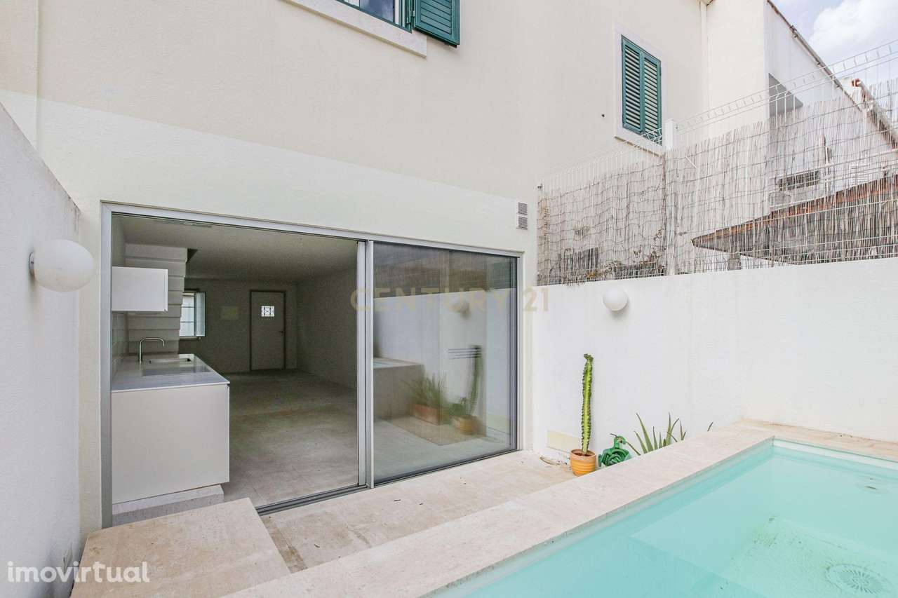 Moradia Geminada T3 com Terraço Vista Rio e Logradouro com Piscina | A - Grande imagem: 5/20