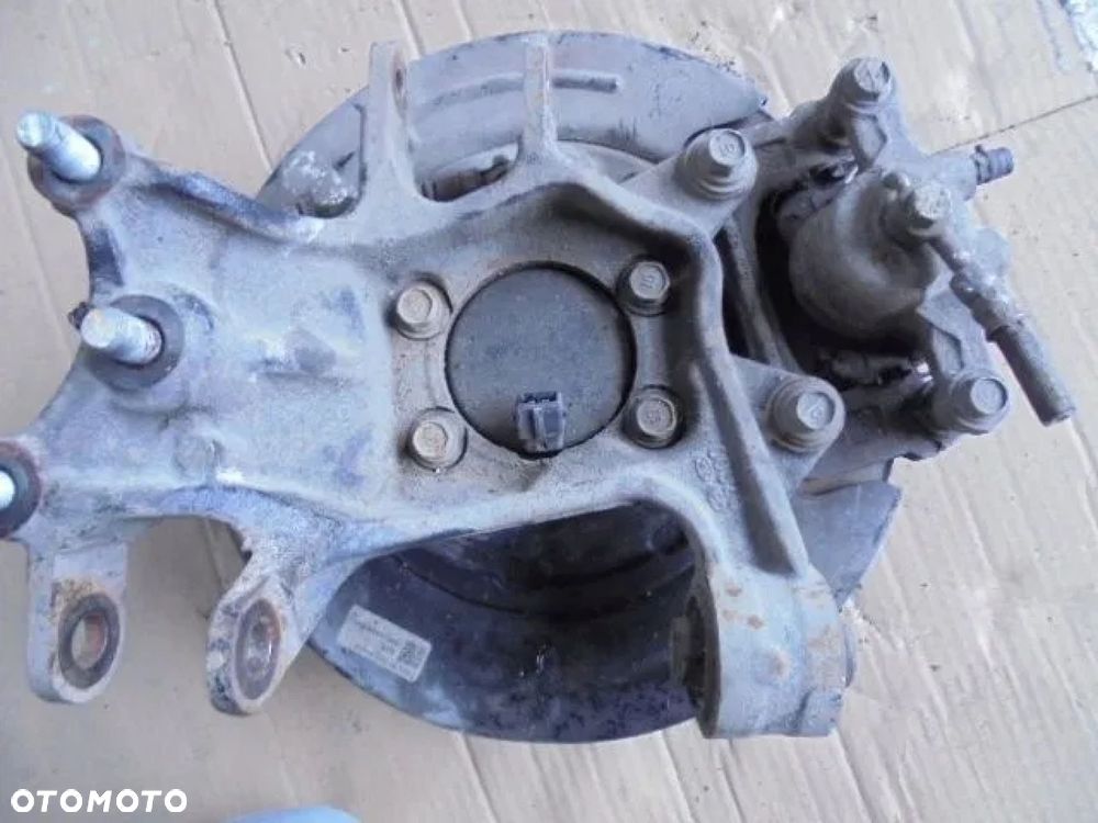 HYUNDAI TUCSON II KIA SPORTAGE IV PIASTA TYŁ PRAWA - 2