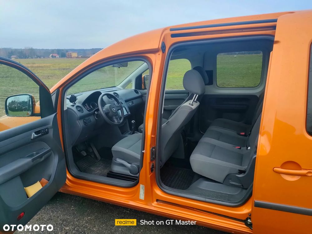 Volkswagen Caddy 1.6 (7-Si.) Edition 30 - 6