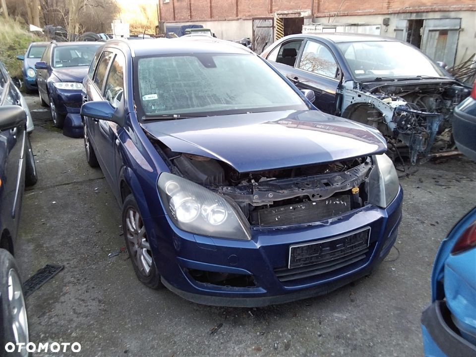 drzwi  OPEL ASTRA H KOMBI 1.7D 05R r.,drzwi, klapa ,lampy.... - 2