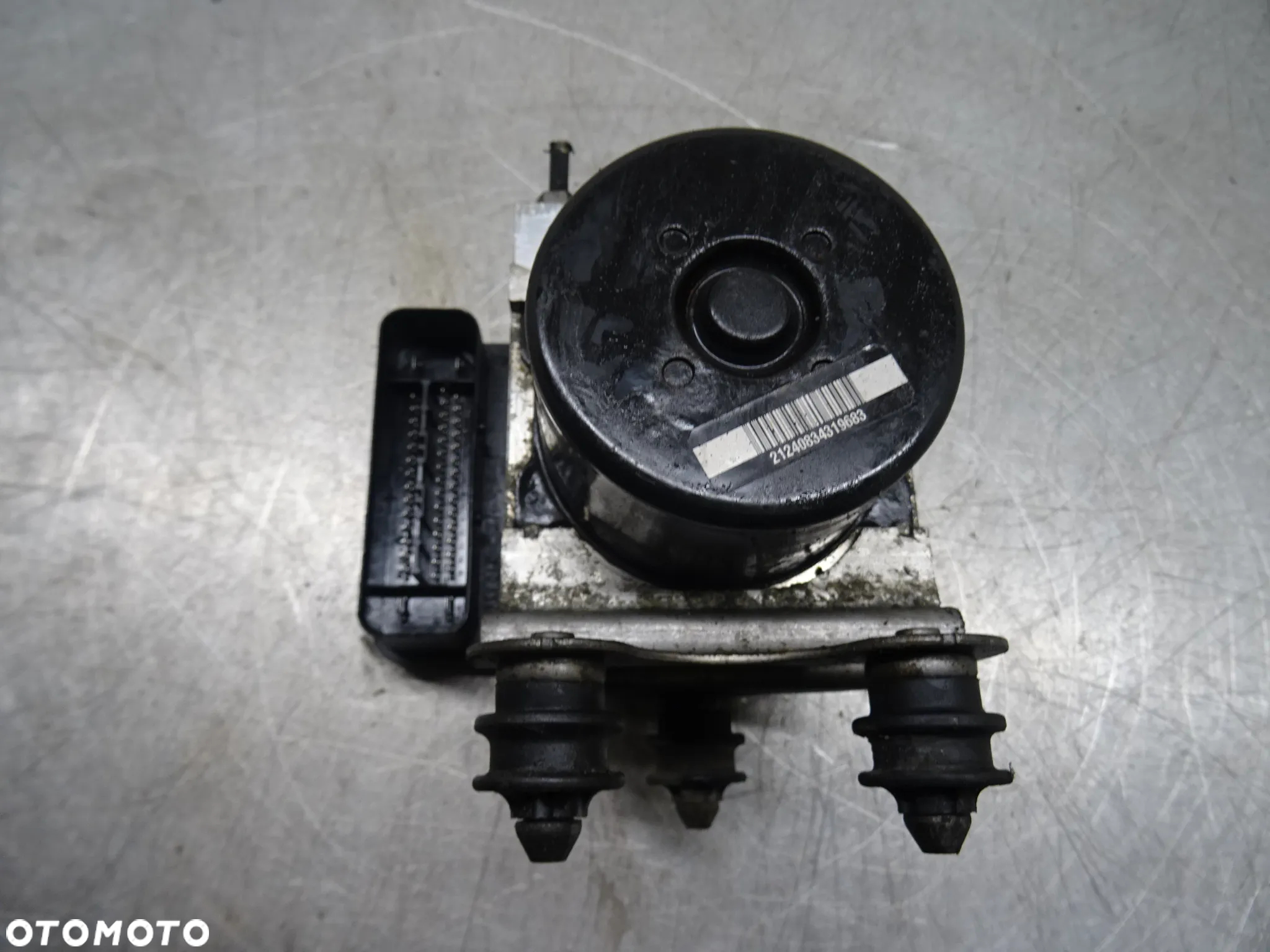 VW TRANSPORTER T5 1.9 TDI POMPA ABS 7H0907379R - 5