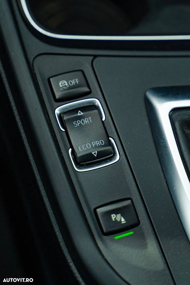 BMW Seria 3 325d Sport-Aut. M Sport - 17