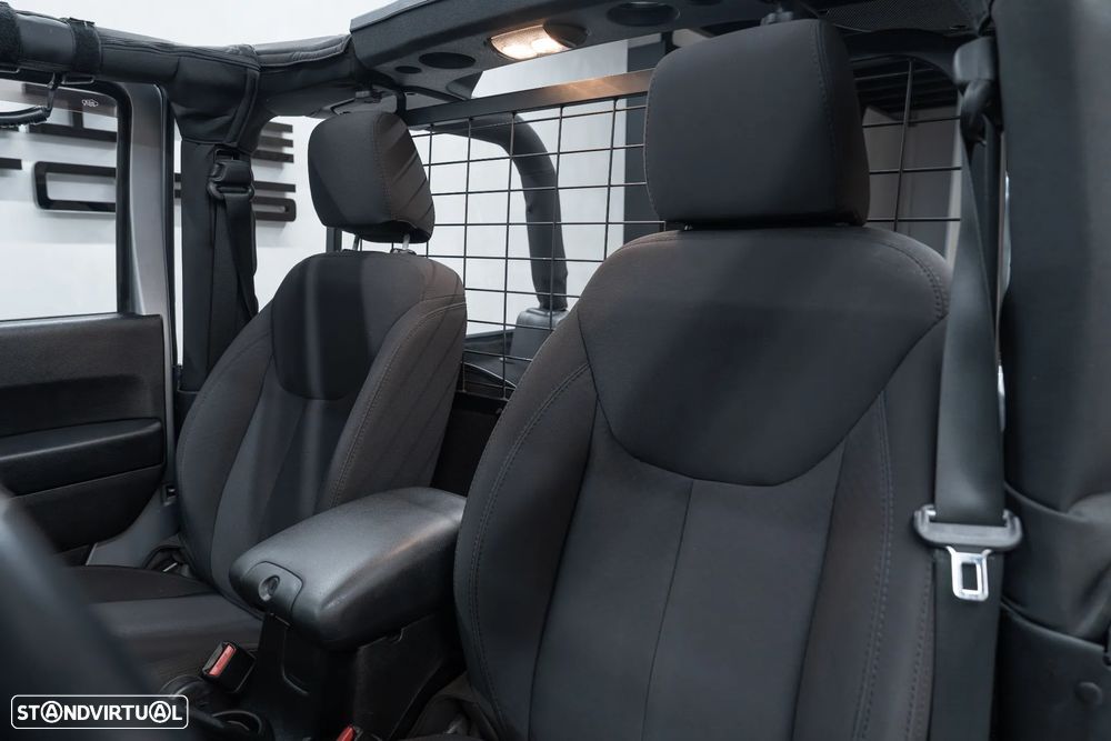 Jeep Wrangler 2.8 CRD Sport - 20