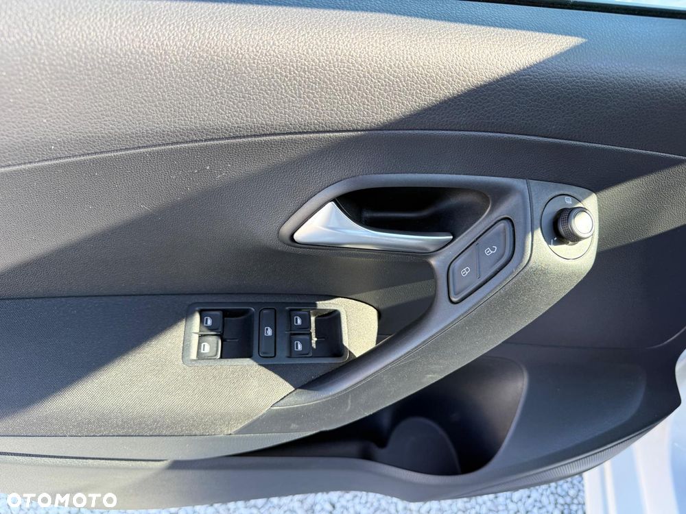 Volkswagen Polo 1.0 (Blue Motion Technology) Trendline - 18