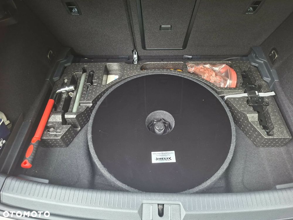 Volkswagen Golf - 16