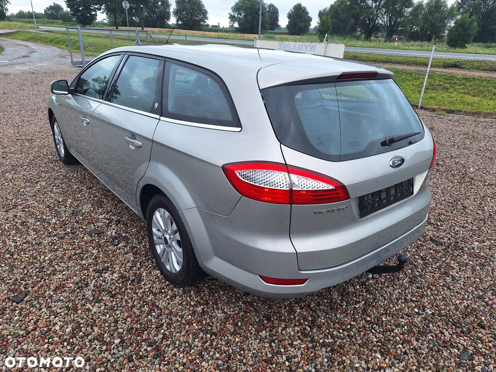 Ford Mondeo 2.0 Ghia Executive - 32