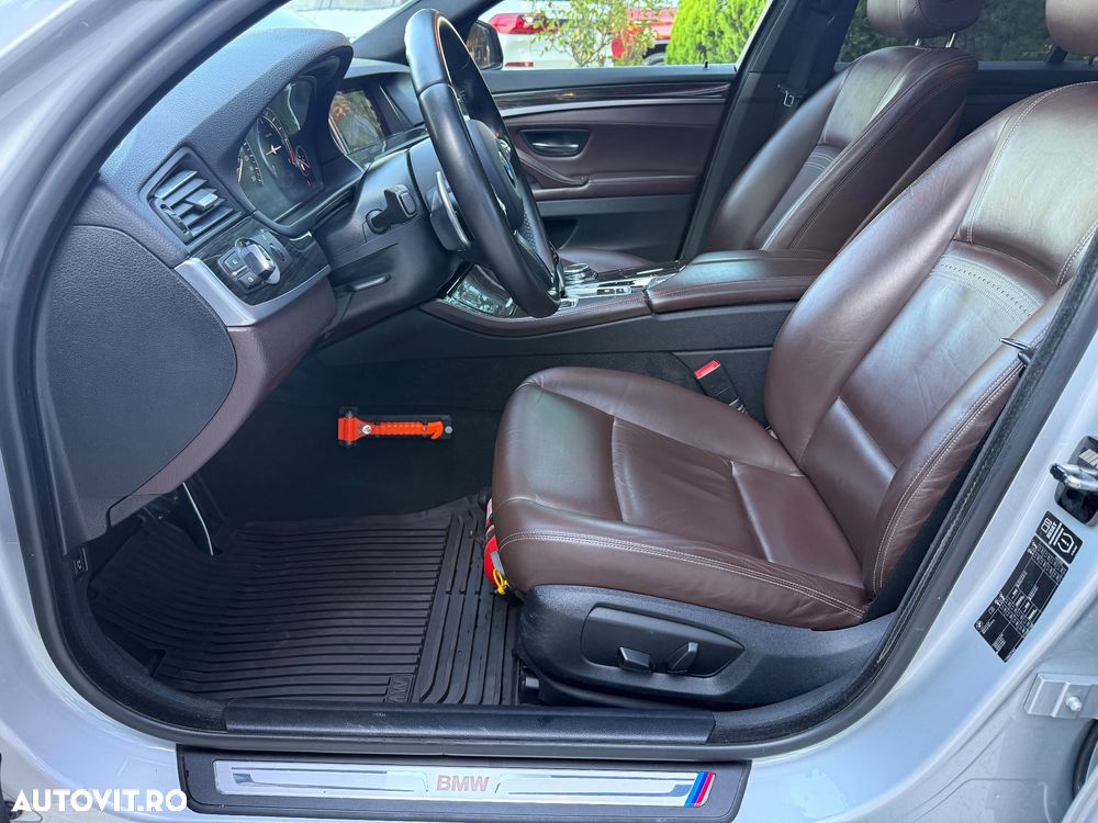 BMW Seria 5 520d AT - 25