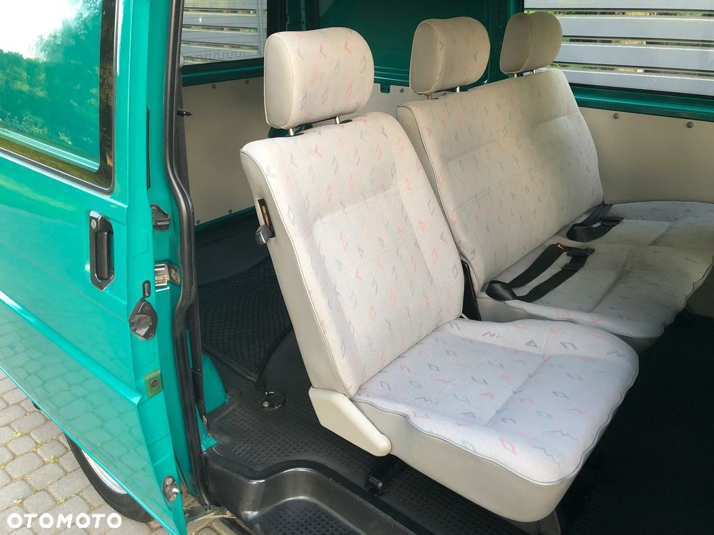Volkswagen Transporter Mixt - 33