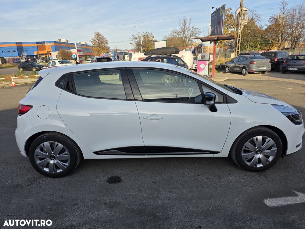 Renault Clio 1.2 16V 75 Limited - 4