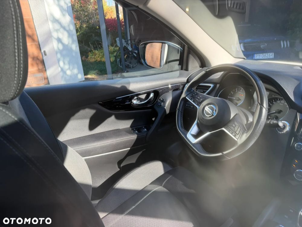 Nissan Qashqai 1.3 DIG-T N-Connecta DCT - 14