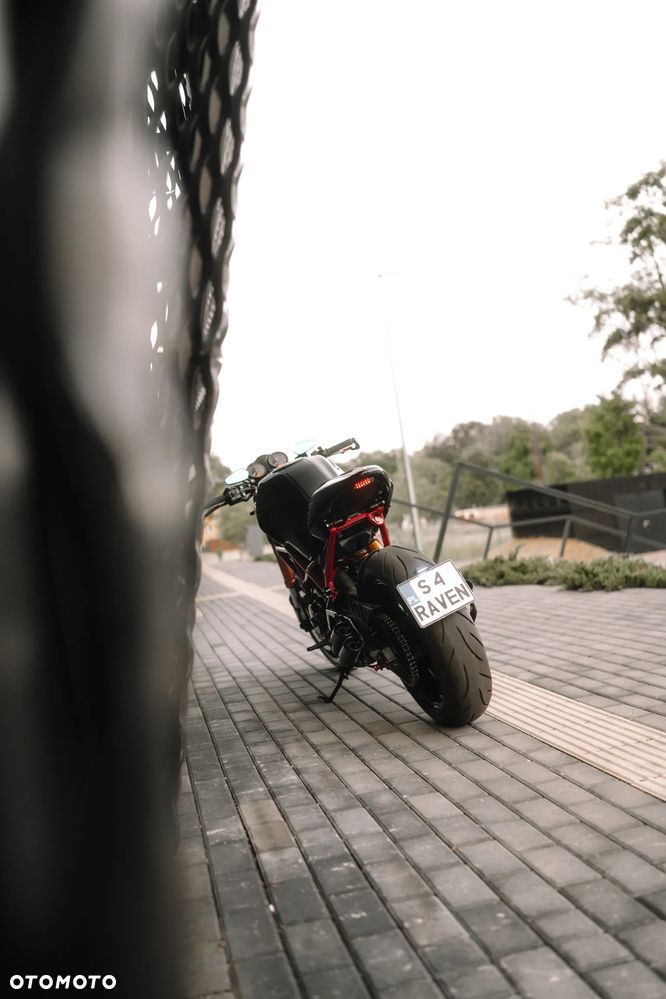 Ducati Monster - 21