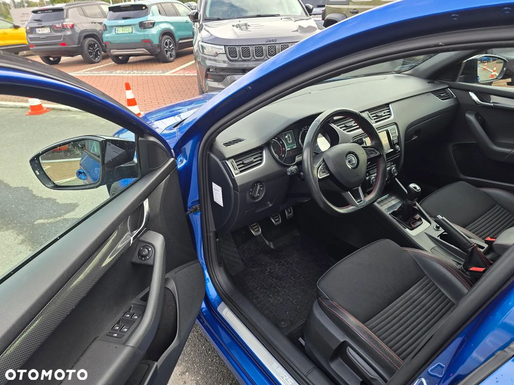 Skoda Octavia 2.0 TSI RS - 17