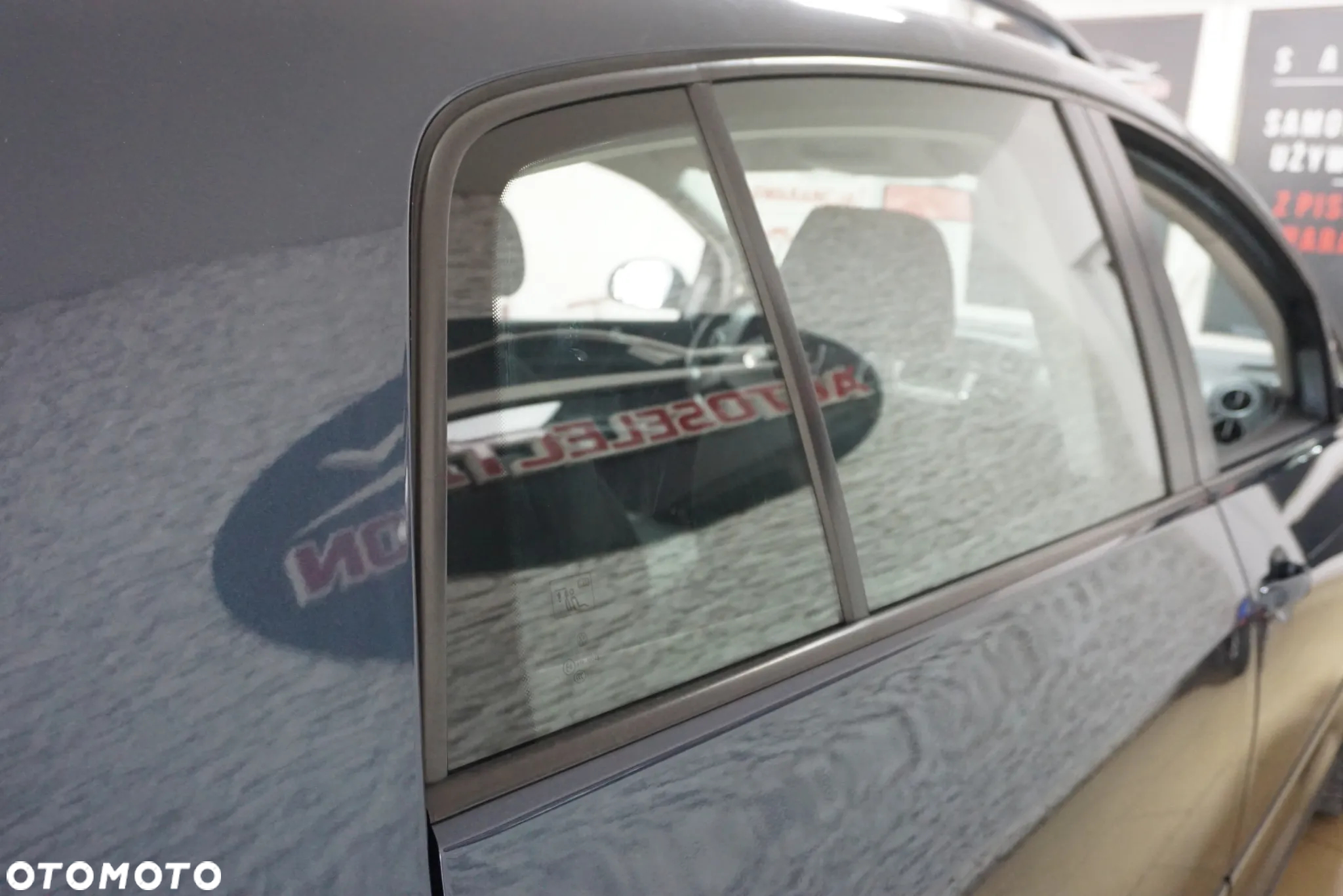 Volkswagen Golf Plus 1.9 TDI DSG United - 12