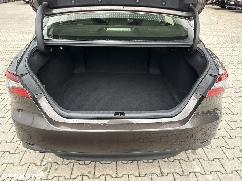 Toyota Camry 2.5 Hybrid Comfort CVT - 16
