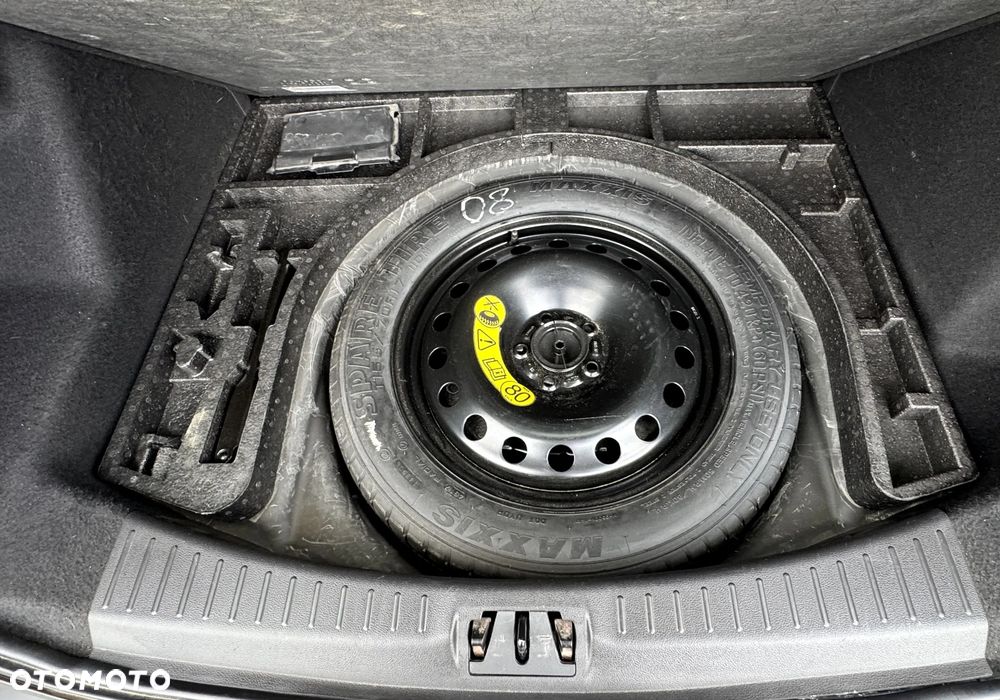 Ford Kuga 1.5 EcoBoost 2x4 Titanium - 41