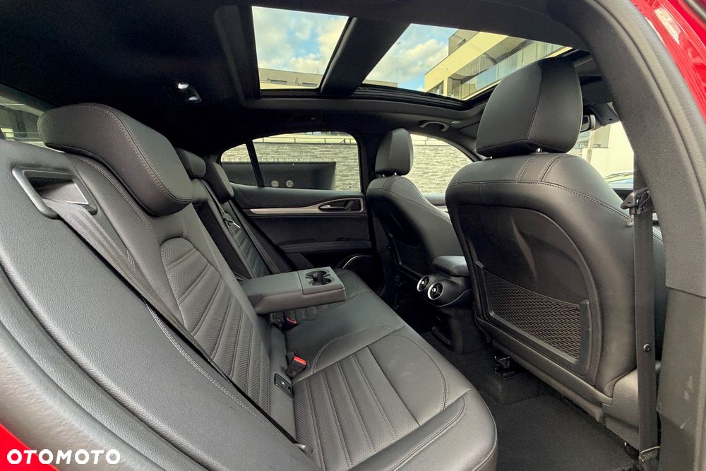 Alfa Romeo Stelvio 2.0 Turbo Veloce Q4 - 14