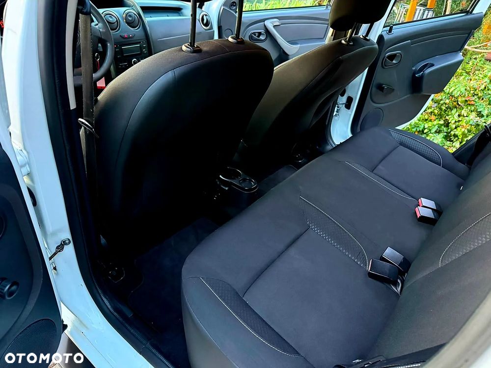 Dacia Duster 1.6 SCe Blackshadow S&S - 10
