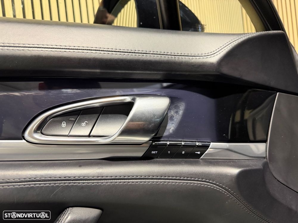 Porsche Panamera S e-Hybrid - 23