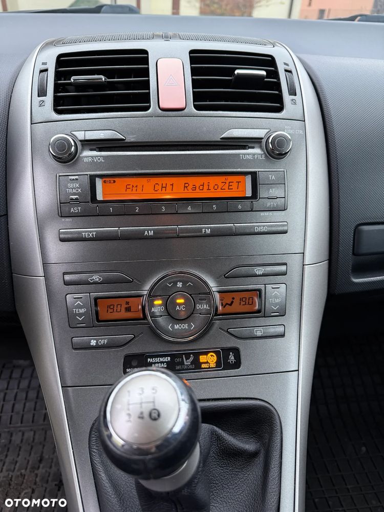 Toyota Auris 1.6 VVT-i Sol - 7