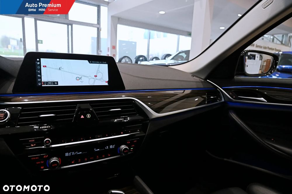 BMW Seria 5 520d xDrive - 8