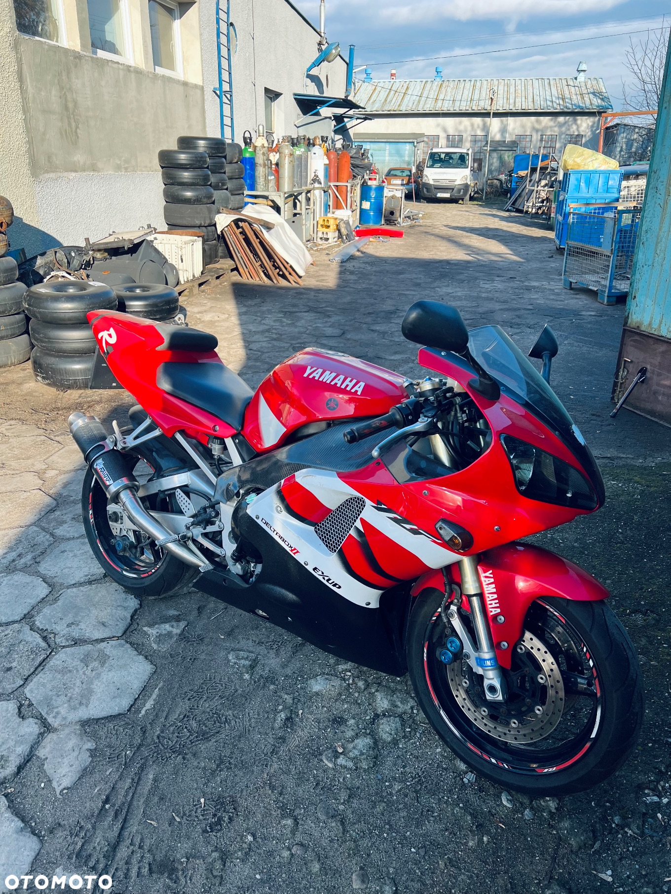Yamaha YZF - 16