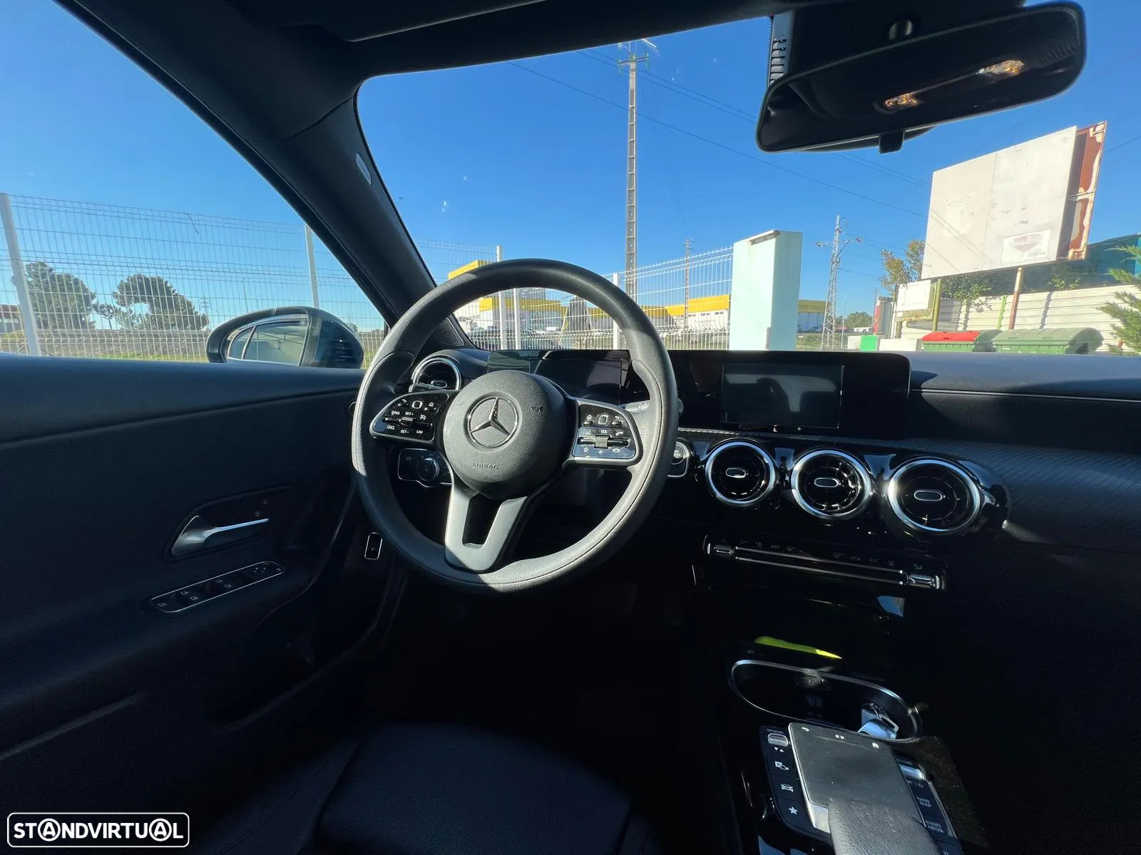 Mercedes-Benz A 250 e Style Plus - 29