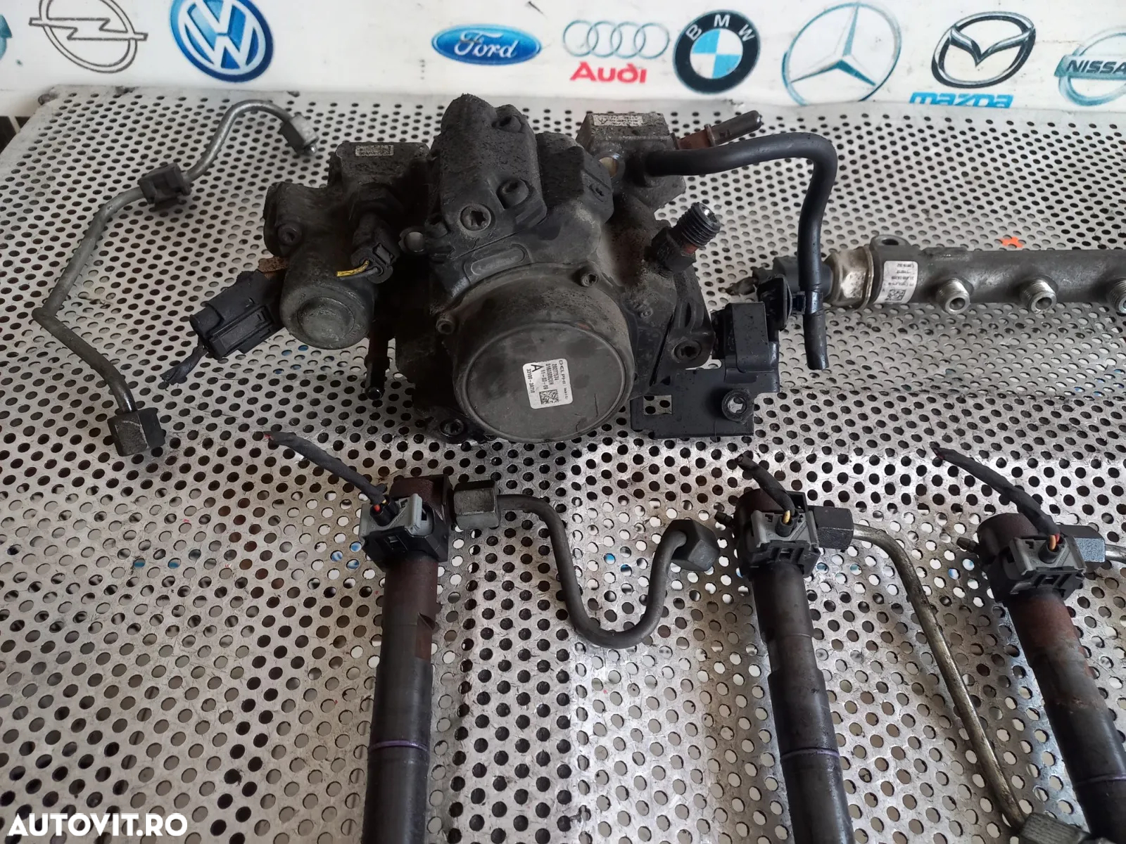 Injectoare Injector Pompa Inalta Presiune Rampa Hyundai I20 IX20 I30 Kia Venga Ceed Proceed Rio 1.4 - 5