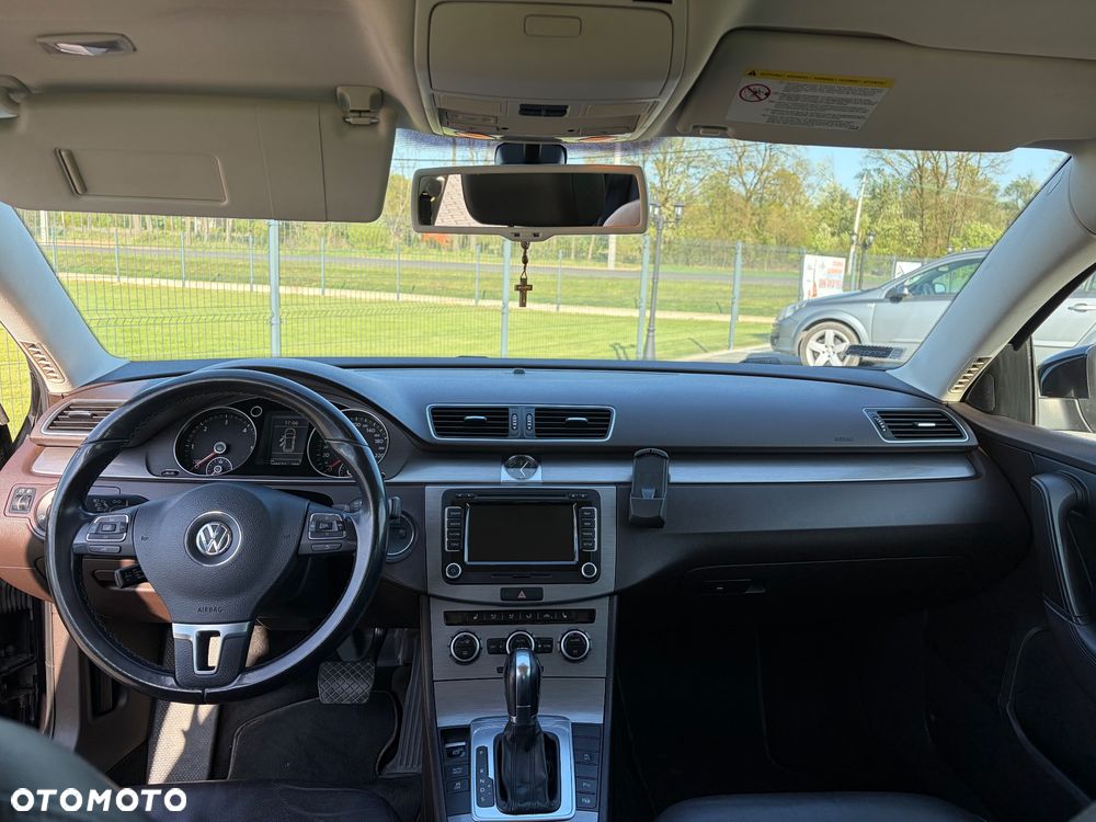 Volkswagen Passat 2.0 TDI 4Mot Highline DSG - 15