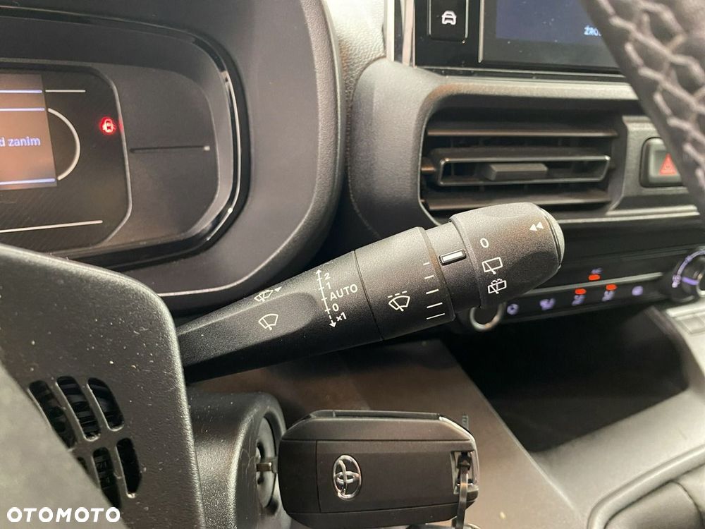 Toyota Proace City - 25