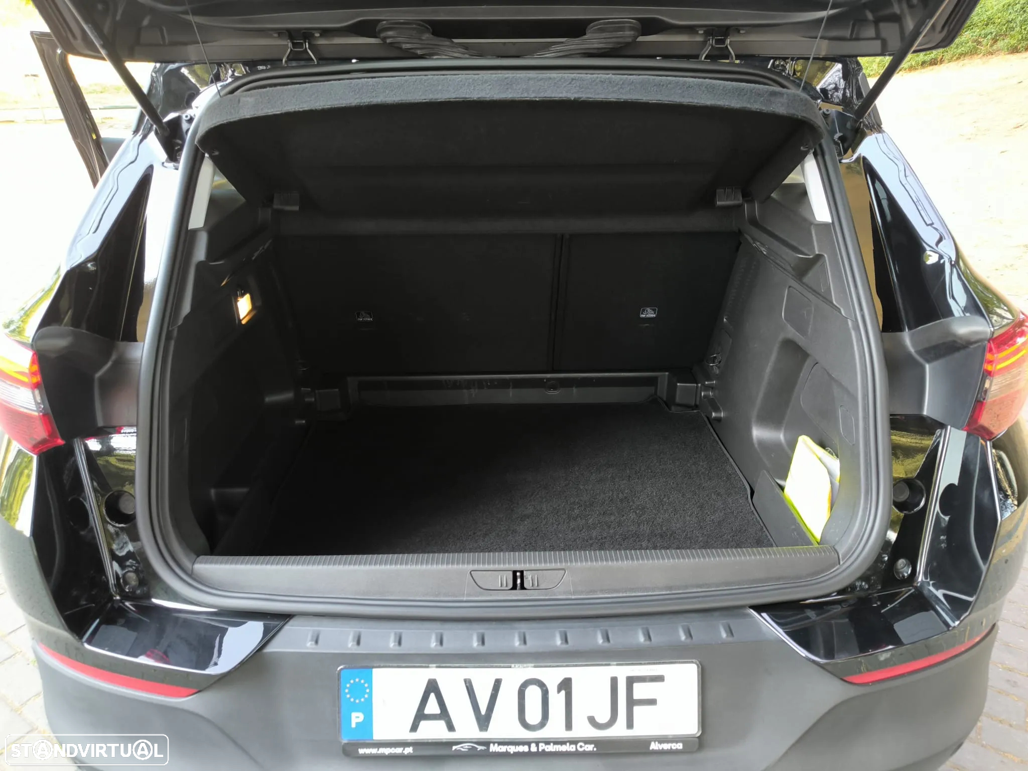 Opel Grandland 1.5 CDTI Business AT - 27