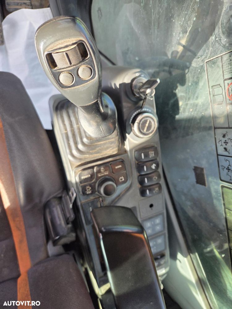 Doosan DX255, 25,5 tone, 2021, 9.340h, Cupa 1,55mc, adanc sapare 6,5m, inst picon pe brate, lant 70% ok, camera spate si lateral dreapta, posibilitate leasing 4 ani-PROMOTIE 50.900 EUR+Tva - 30