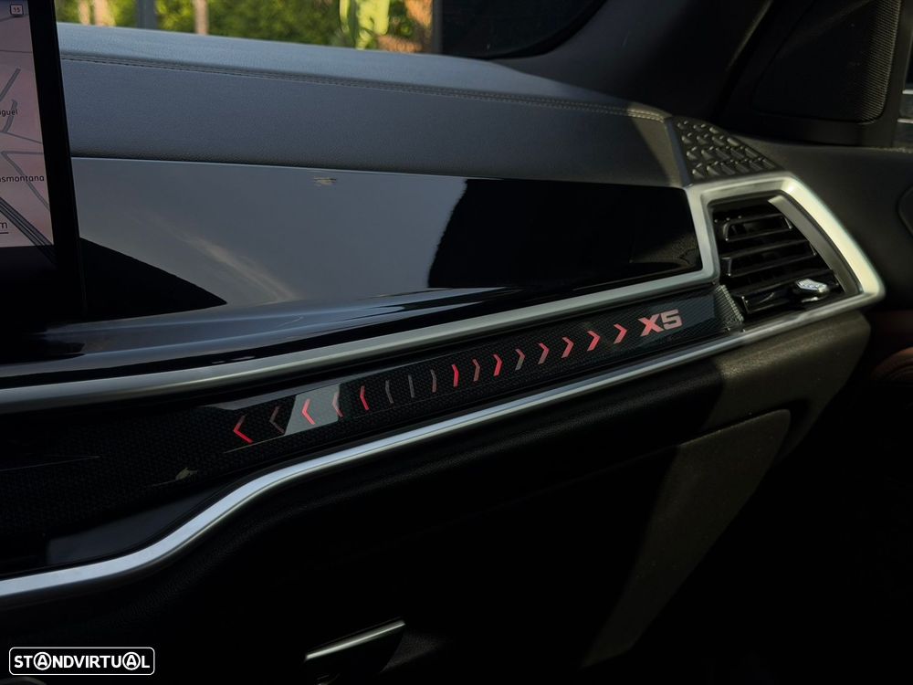 BMW X5 50 e xDrive Pack M Desportivo Pro - 42